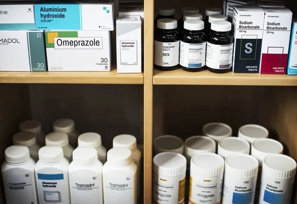 Buenas prácticas de almacenamiento de medicamentos en farmacias y hospitales en Perú